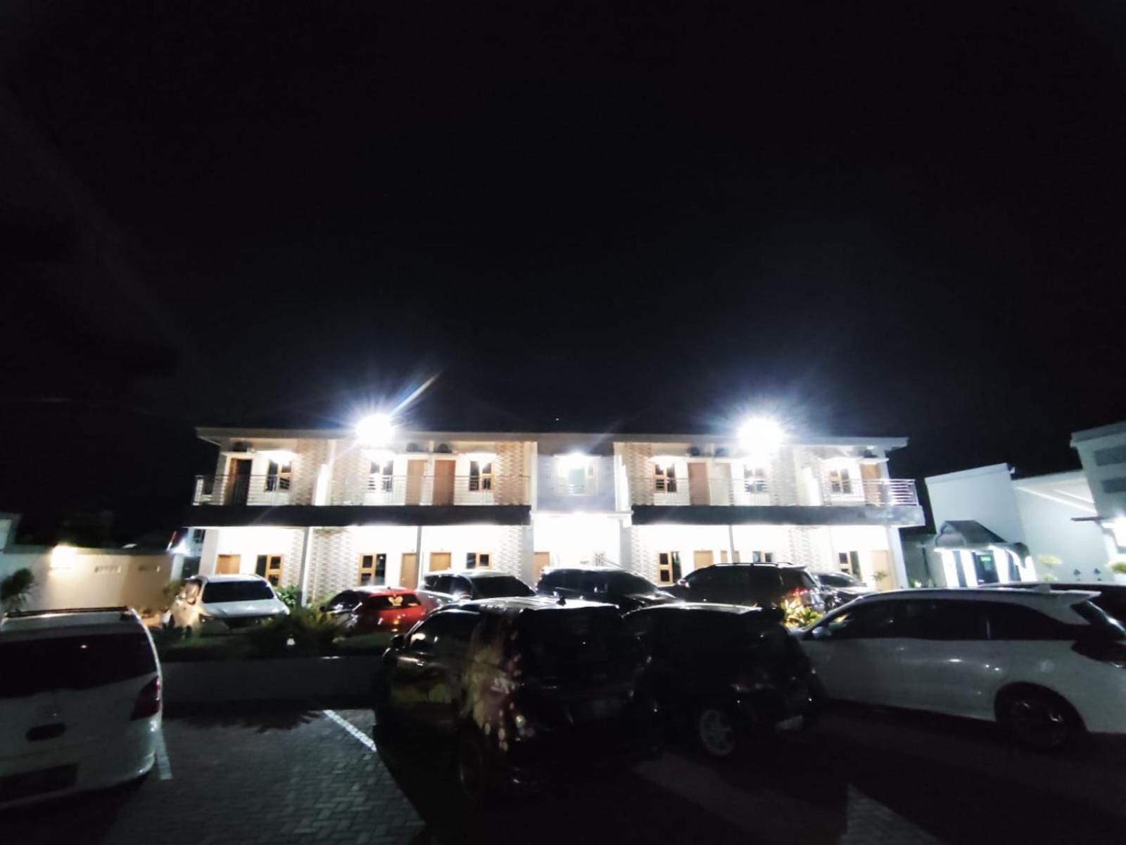 Hotel Cibening Purwakarta Exterior photo