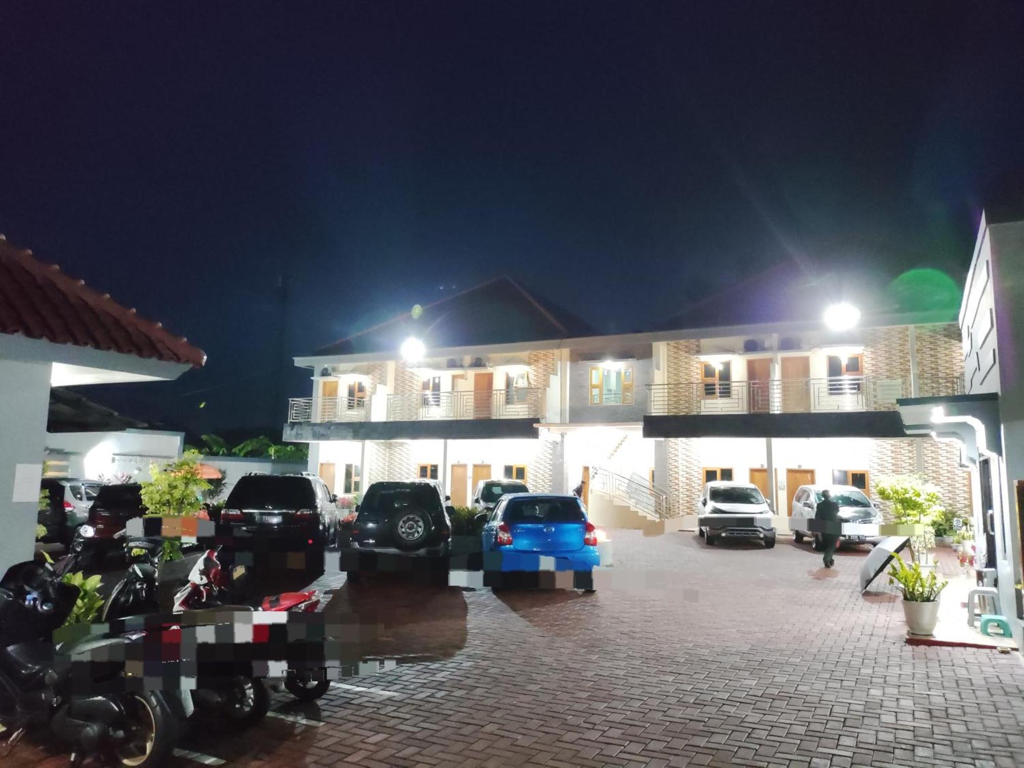 Hotel Cibening Purwakarta Exterior photo